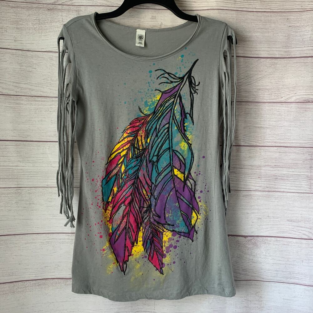 Hybrid Boho Gray Graphic T Shirt Colorful Glitter Feather Fringe Sleeves Size L - Picture 1 of 16